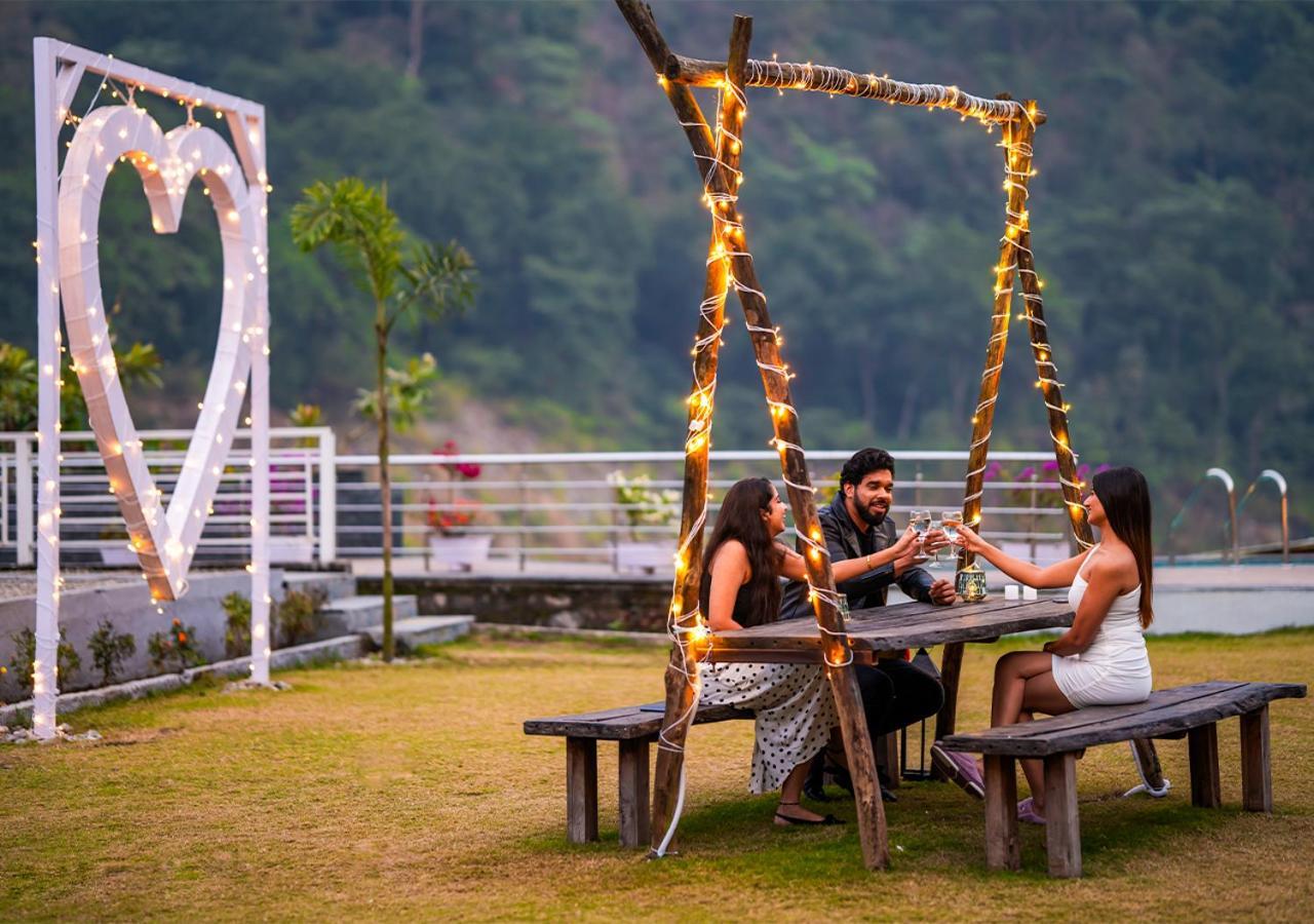 Moustache Rishikesh Riverside Resort Eksteriør billede